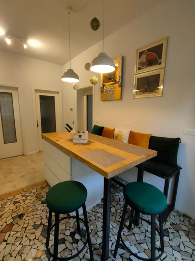 Others 3, Zeljko's luxury hostel, Vicenza