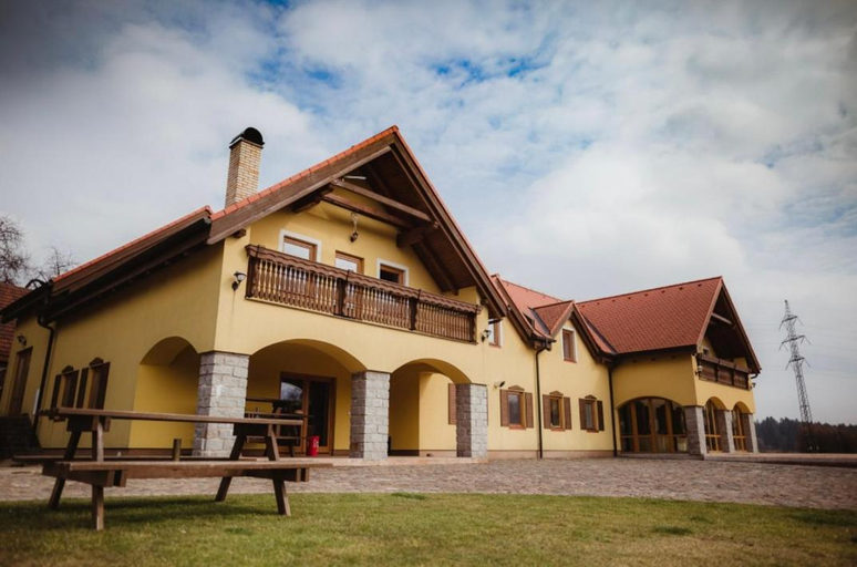 Others 2, Penzion Na Bouci, Havlíčkův Brod