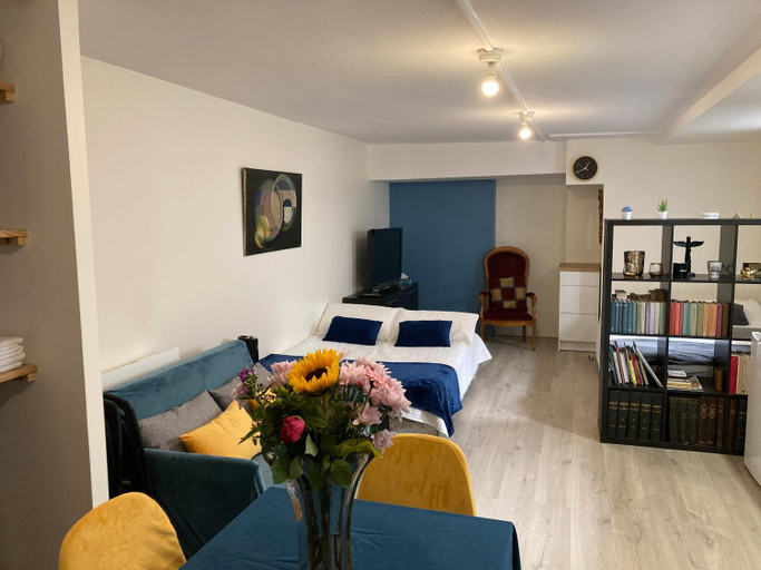 Guestroom, Une chambre chez nous, a 12 minutes de Paris, Hauts-de-Seine
