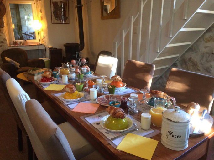 Food and beverages, Chambres et gites du clocher, Ardèche