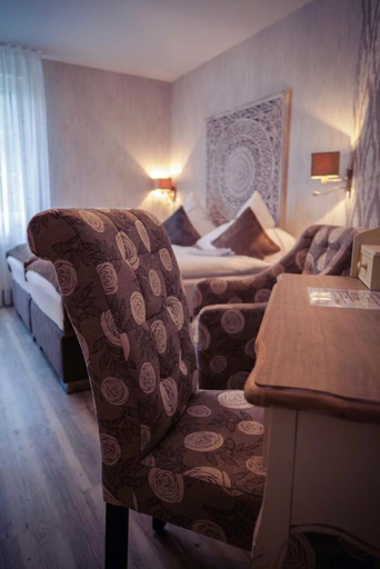 Bedroom 2, Hotel Haus Loewe, Rhein-Erft-Kreis