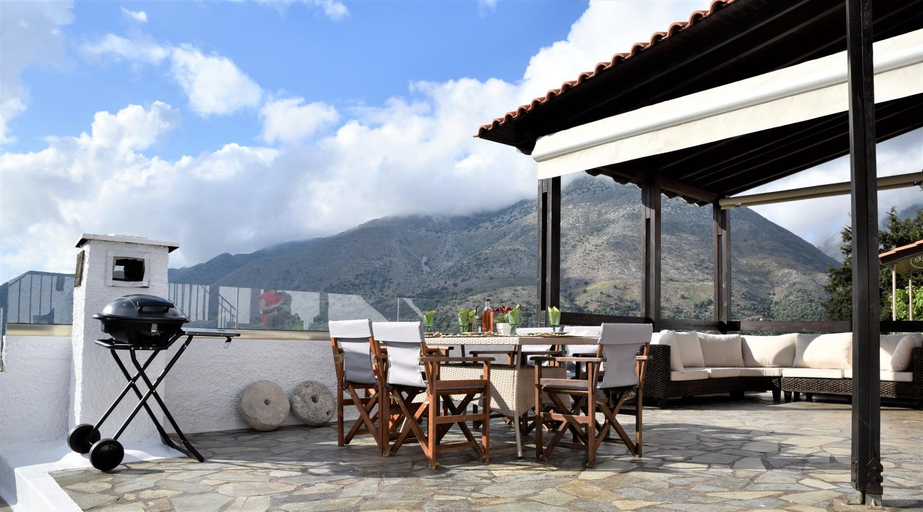 Others 4, Lale's House, Crete