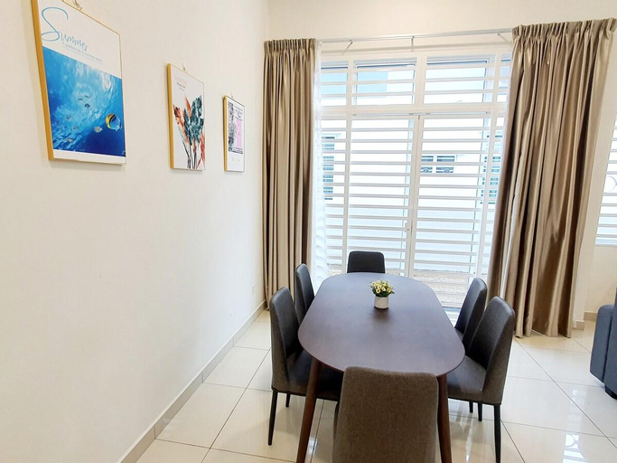 Dining Room 22