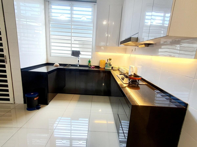 Dining Room 21