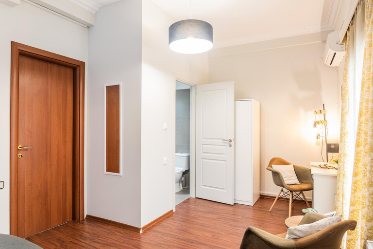 Others 4, Beautiful City Rooms close to Acropolis, Attica