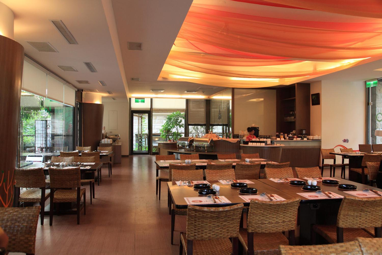 Restaurant 8