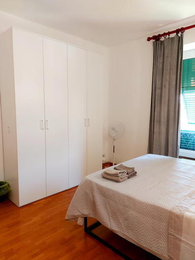 Bedroom 2, Genova Rooms serra B, Genova