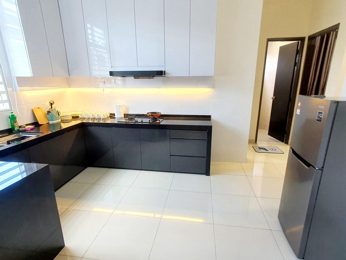 Dining Room 26