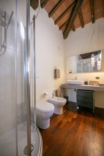 Bathroom 3, Villa Il Granducato, Arezzo