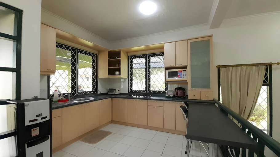 Others 5, Villa Kota Bunga Puncak J3 12A, Cianjur