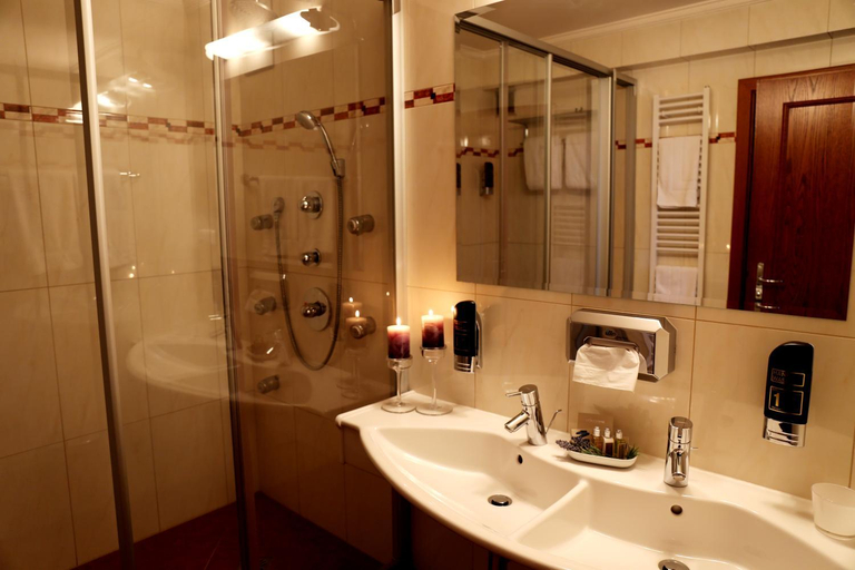 Bathroom 3, Matysak Hotel, Bratislava III