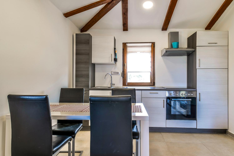 Others 4, Casa Istriana Dajla, Novigrad