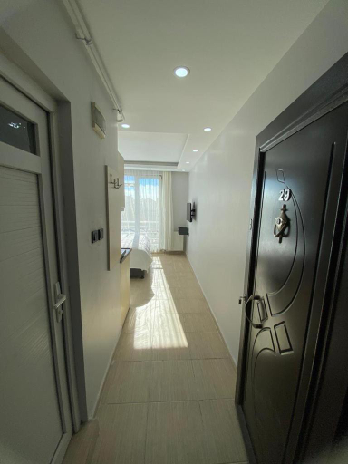 Others 2, HERMES OTEL, Merkez
