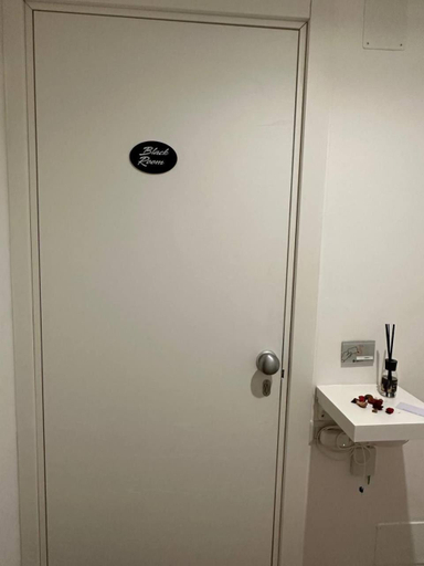 Others 4, Black & White Luxury Rooms, Bari