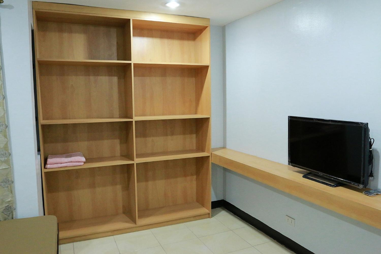 Others 5, Global 88 Apartelle, Cebu City