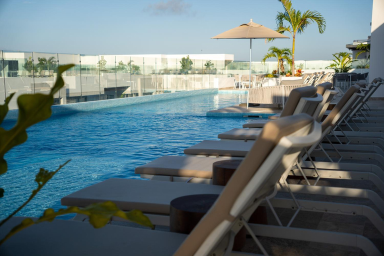 Sport & Beauty 2, New & Equipped Apartment Steps From The Beach With Pool Jacuzzi By Yeah, Cozumel