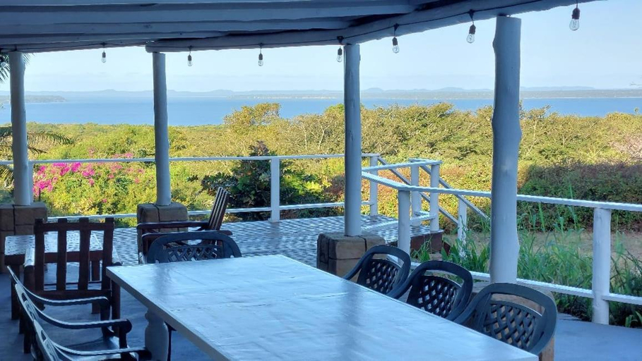Others 4, The Lake House, Umkhanyakude