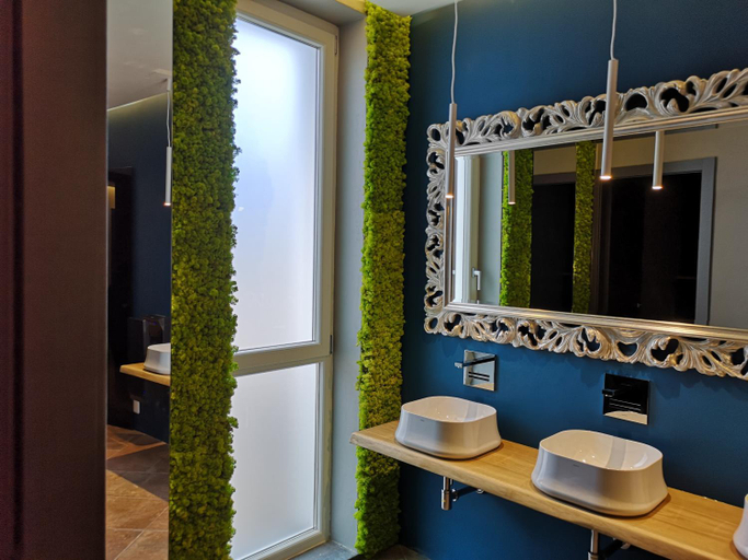 Bathroom 5, Club Esse Roccaruja, Sassari