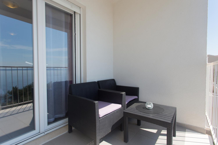 Others 4, Apartments Bandic - 30 meters to the beach, Okrug