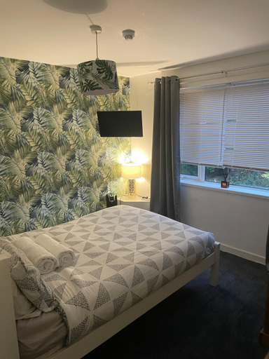 Bedroom, The Swan Inn, Worcestershire