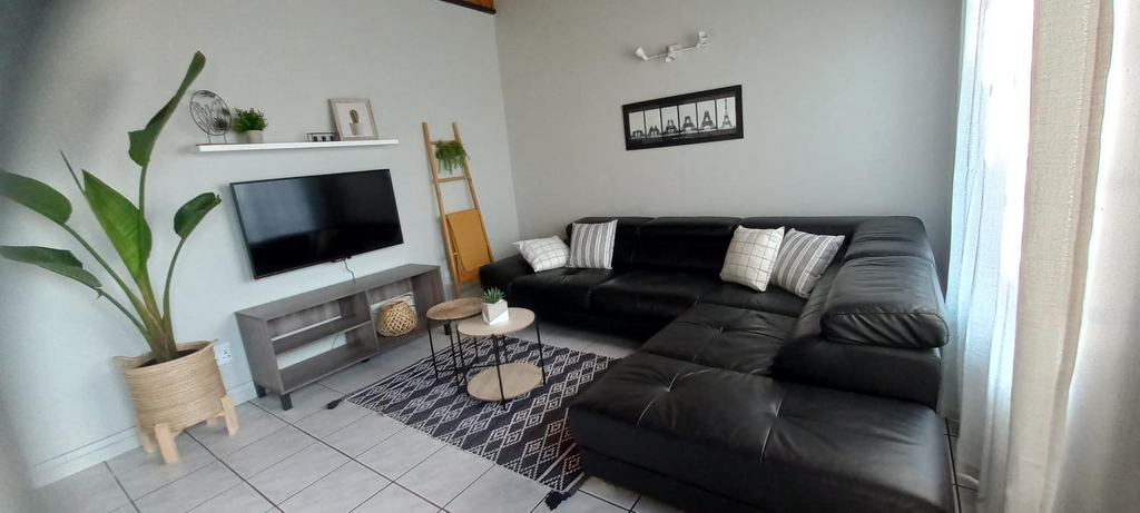 5, Mucha Airbnb, Walvisbay Urban