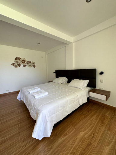 HOTEL & BUNGALOWS VILLA PALMERAS LUNAHUANA, Cañete
