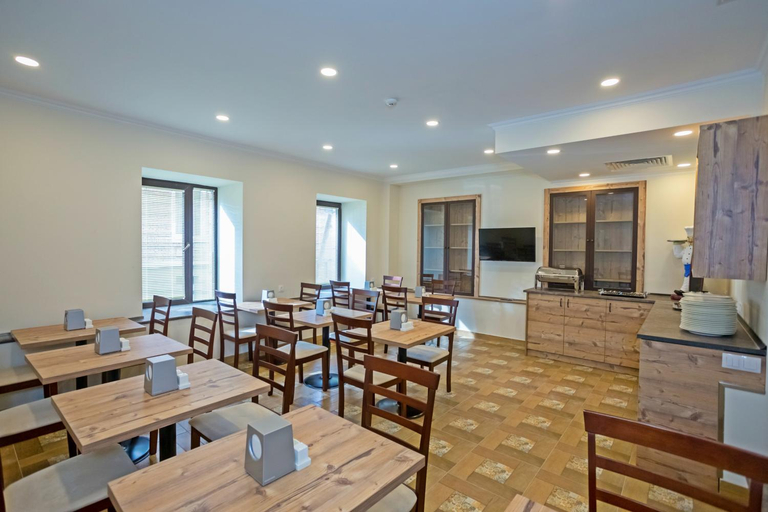 Food & Drinks 5, Hotel Genio, Tbilisi