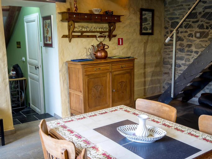 Dining Room 9