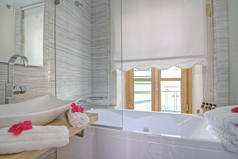 Bathroom 5, Bellagio Boutique Hotel, Crete