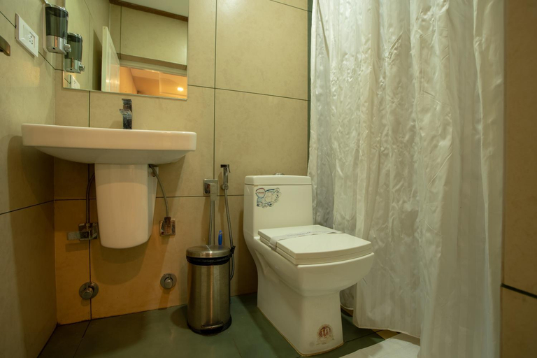 Bathroom 3, State Beach Resort And Spa, Kannur