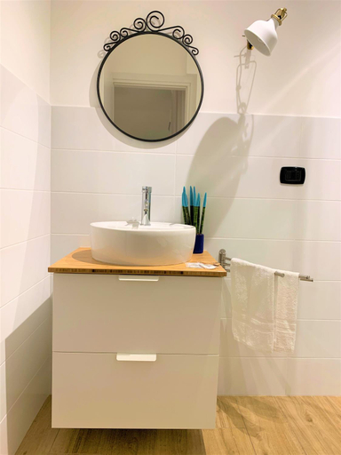 Bathroom 3, BedRoom Spiaggia di Ponente, Messina