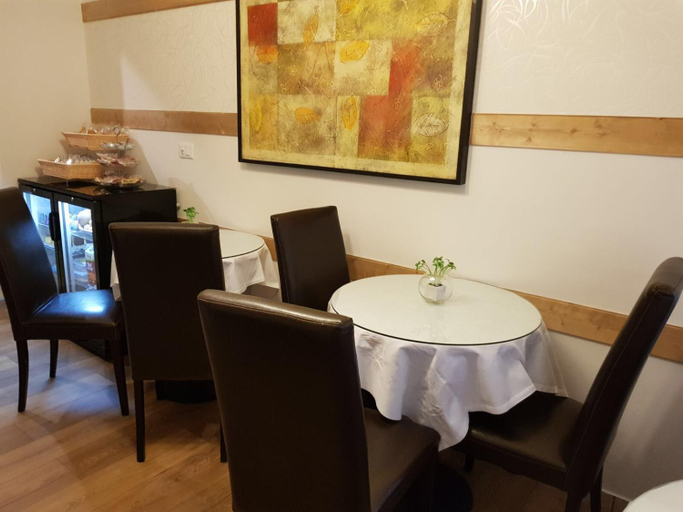 Food & Drinks 5, 3Jolie, Verona