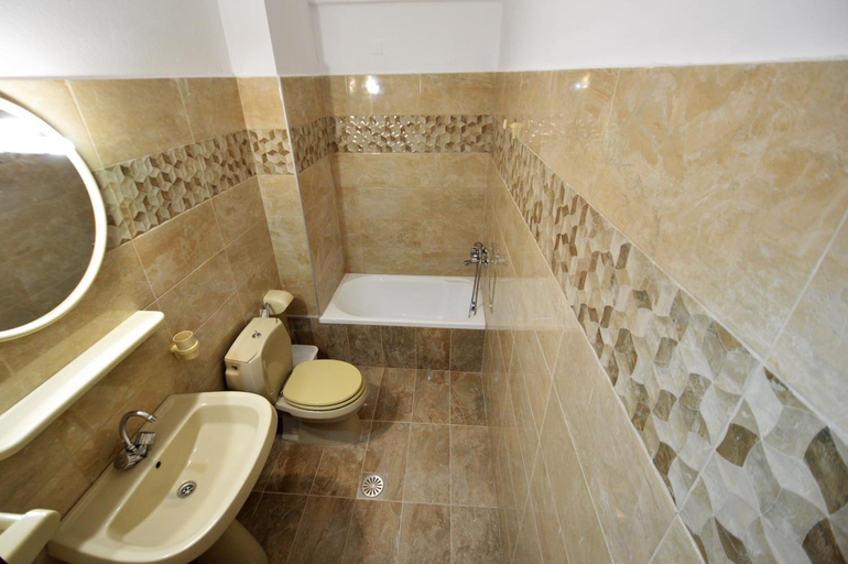Bathroom 3, Sotirakis Hotel, South Aegean