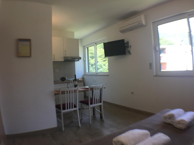 Others 3, Apartment Bilalovic, Gradac