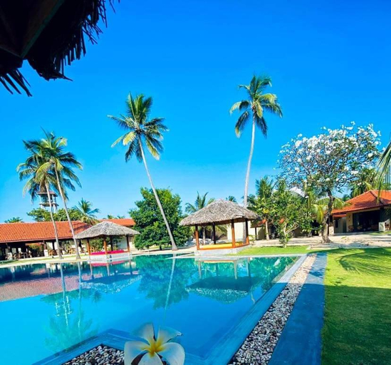 Sport & Beauty 2, BLUE WAVES kite surfing beach resort, Kalpitiya