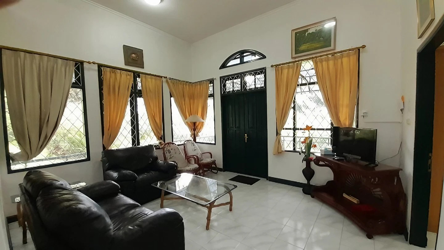 Others 3, Villa Kota Bunga Puncak J3 12A, Cianjur