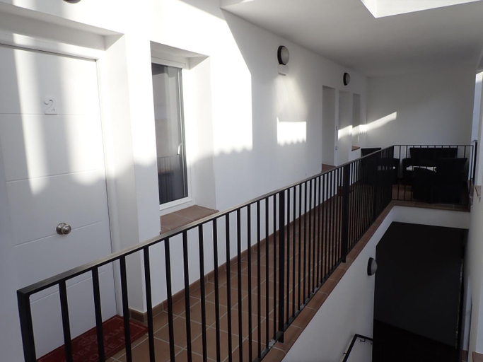 Others 5, Apartaments L´AMFORA, Girona