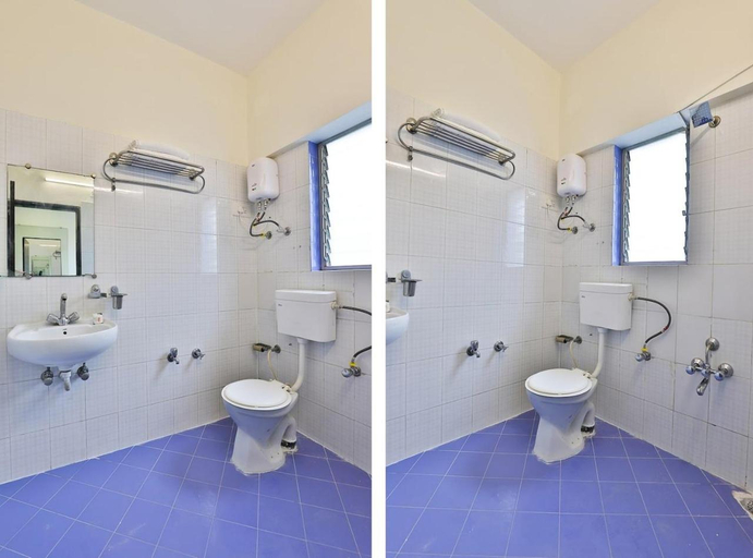 Bathroom 4, Hotel Isher International, Gandhinagar