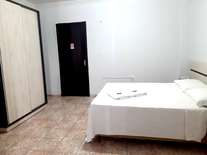 Bedroom 3, Carvalho's Hotel, Palmas