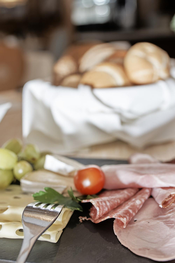 Food & Drinks 5, Hotel Backelar Wirt Superior Otztal Inside Sommer Card Partner, Imst