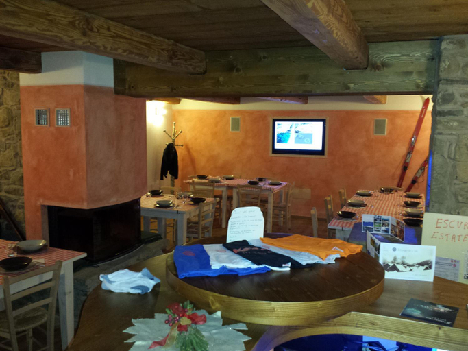 Food & Drinks, Il Borgo Dei Celti, Modena