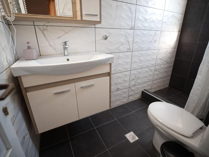 Bathroom, Calypso Hotel, South Aegean