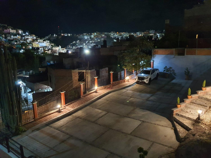 Others 5, Quinta Mercedes, Guanajuato