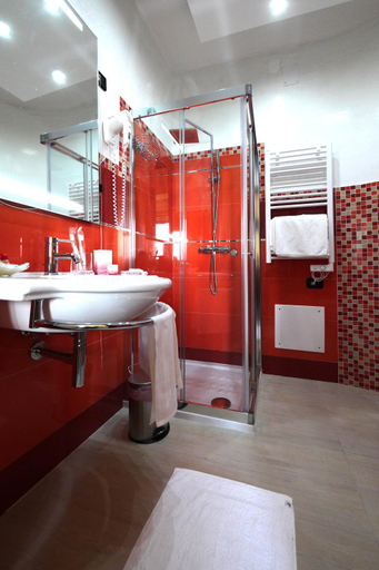 Bathroom 2, Hotel Mediterraneo , Lecce