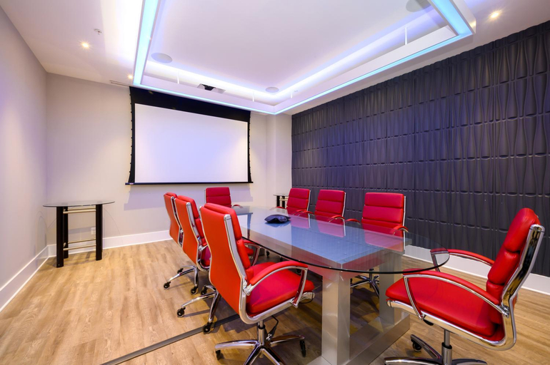 Business Facilities, Clarion Hotel, Prince George's