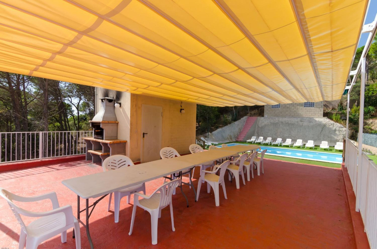 Food & Drinks, Club Villamar - Celine, Girona