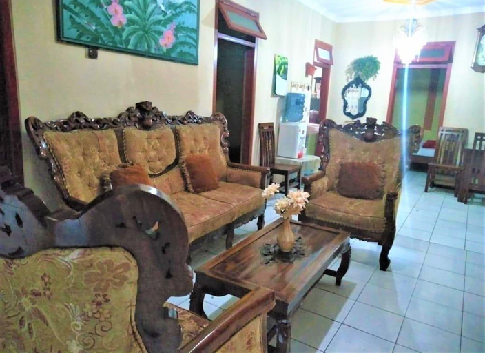 Public Area 5, Villa Trijaya by ZUZU, Malang