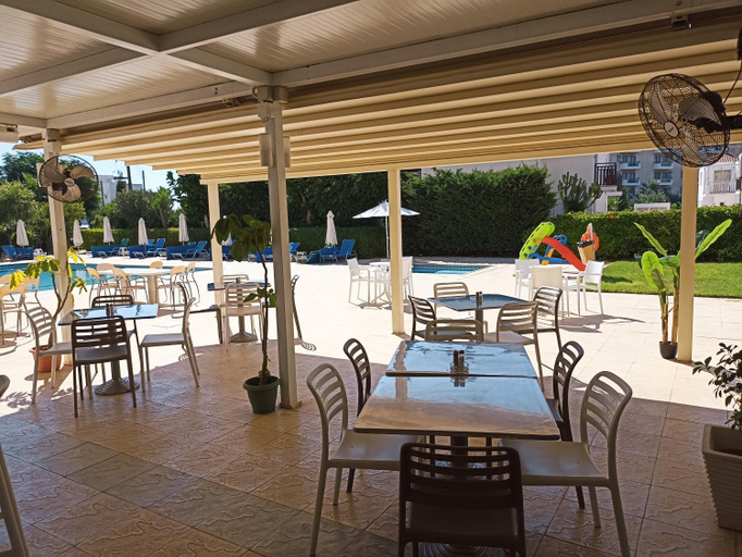 Food & Drinks, Mandalena Hotel Apartments
