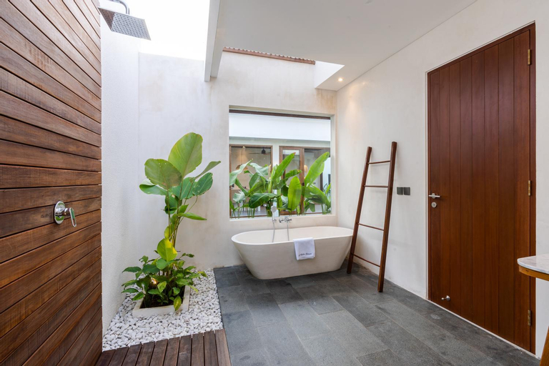 Bathroom 30