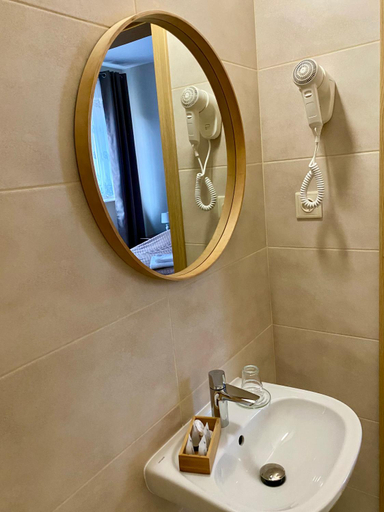 Bathroom, Hotelik Korona, Warsaw
